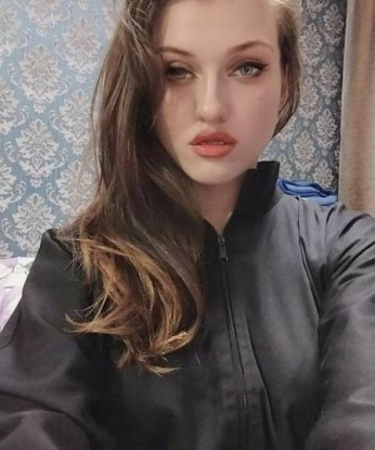 У меня широкий спектр услуг, которые я предлагаю: 💋 классический и оральный секс, 👠 эротический массаж, 👙 стриптиз и ролевые игры. Мои мягкие руки и горячие губы принесут тебе массу удовольствия. Доверься мне и я покажу тебе настоящий рай! 💫 У меня есть положительные отзывы от довольных клиентов, которые подтверждают мою искренность и профессионализм. Обязательно пришлю тебе свои фото, чтобы ты увидел, какая я сексапильная и соблазнительная. Жду твоего звонка, чтобы ты мог насладиться мной в Москве! 💕 Ромик